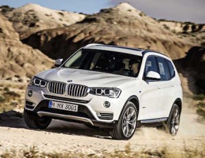 BMW X3 front-side off road action