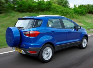 Ford EcoSport side rear action