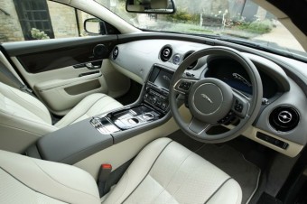 Jaguar XJ front interior