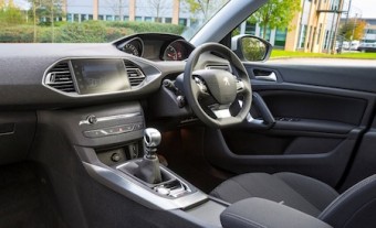 Peugeot 308 front interior