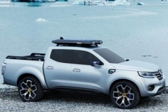 Renault Alaskan Concept side static trimmed
