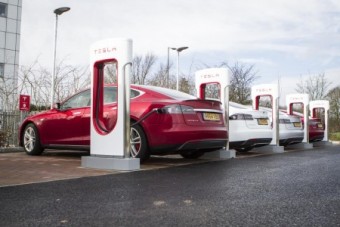 Tesla Supercharger station MED