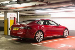 Tesla rear charging