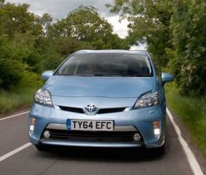 Toyota Prius Plug In front action