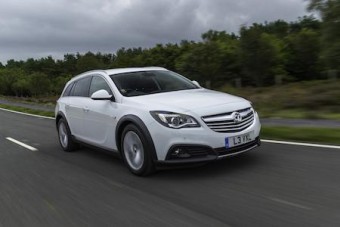 Vauxhall Insignia CT front moving