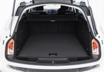 Vauxhall Insignia CT loadbed open