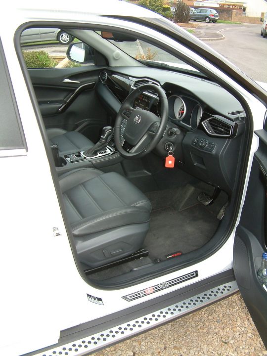 gs-exclusive-autodscf0475