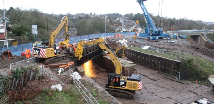 Engineers criticise Government and back rail electrification