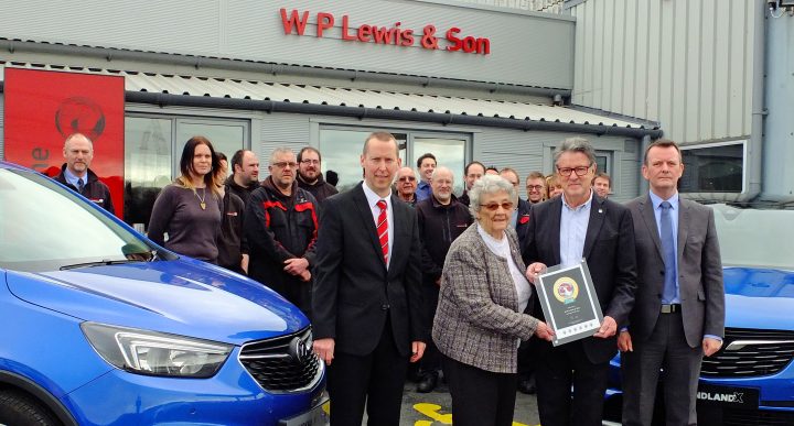Welsh family dealership wins Vauxhall UK award