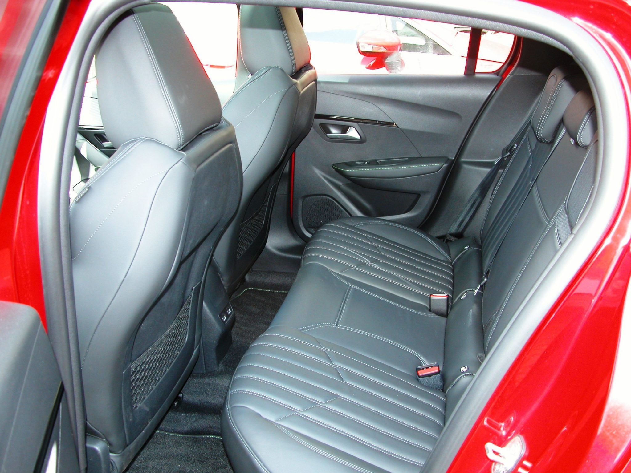 Sunday drive Peugeot 208 GT Line 1.2 PureTech 100 Wheels Within Wales