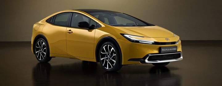 Toyota Prius returns as a PHEV