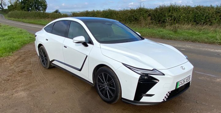 Weekend roadtest: Lexus ES350e Premium